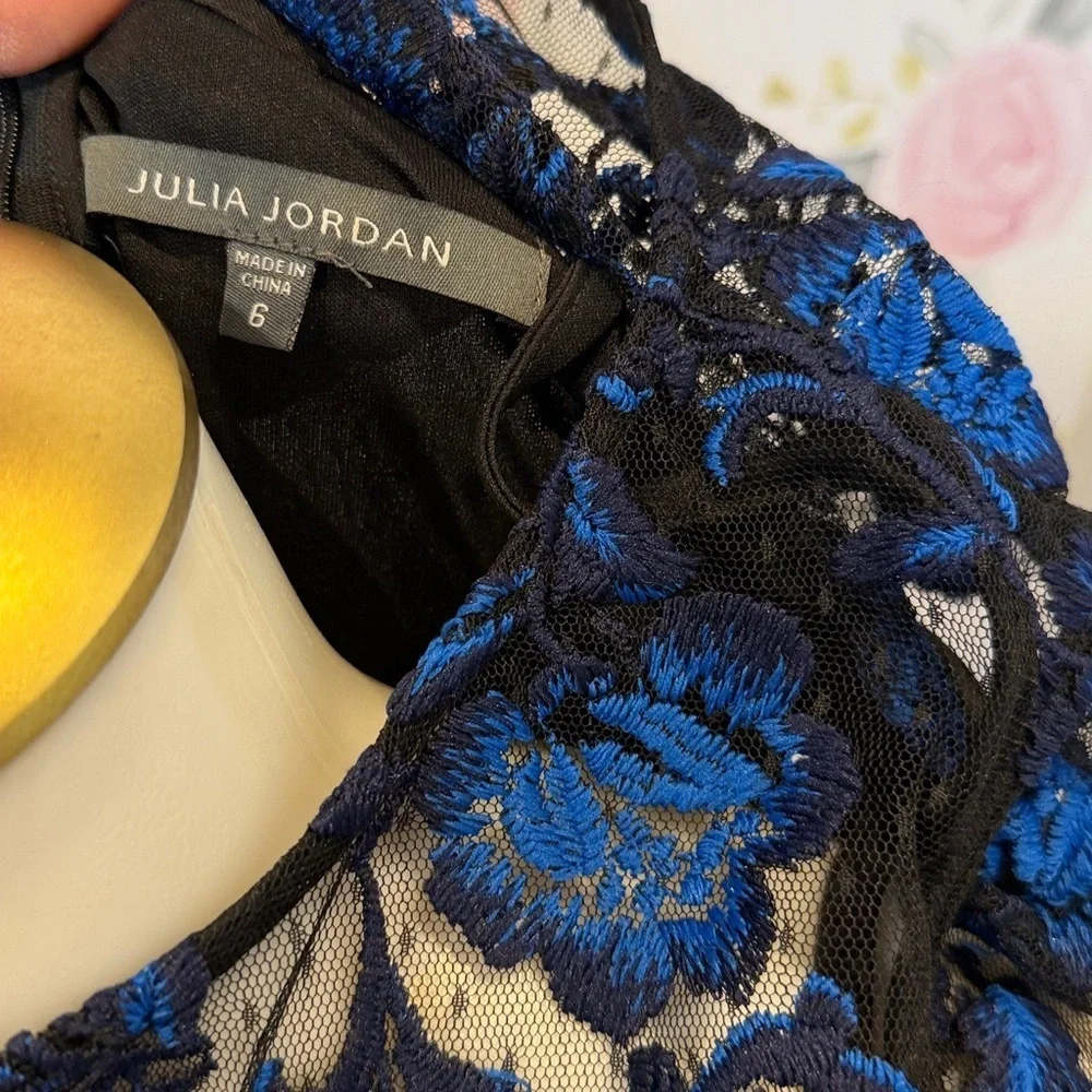 Beautiful Julia Jordan Lace Dress (Black/Blue Stitched Florals) - Picture 3 of 4